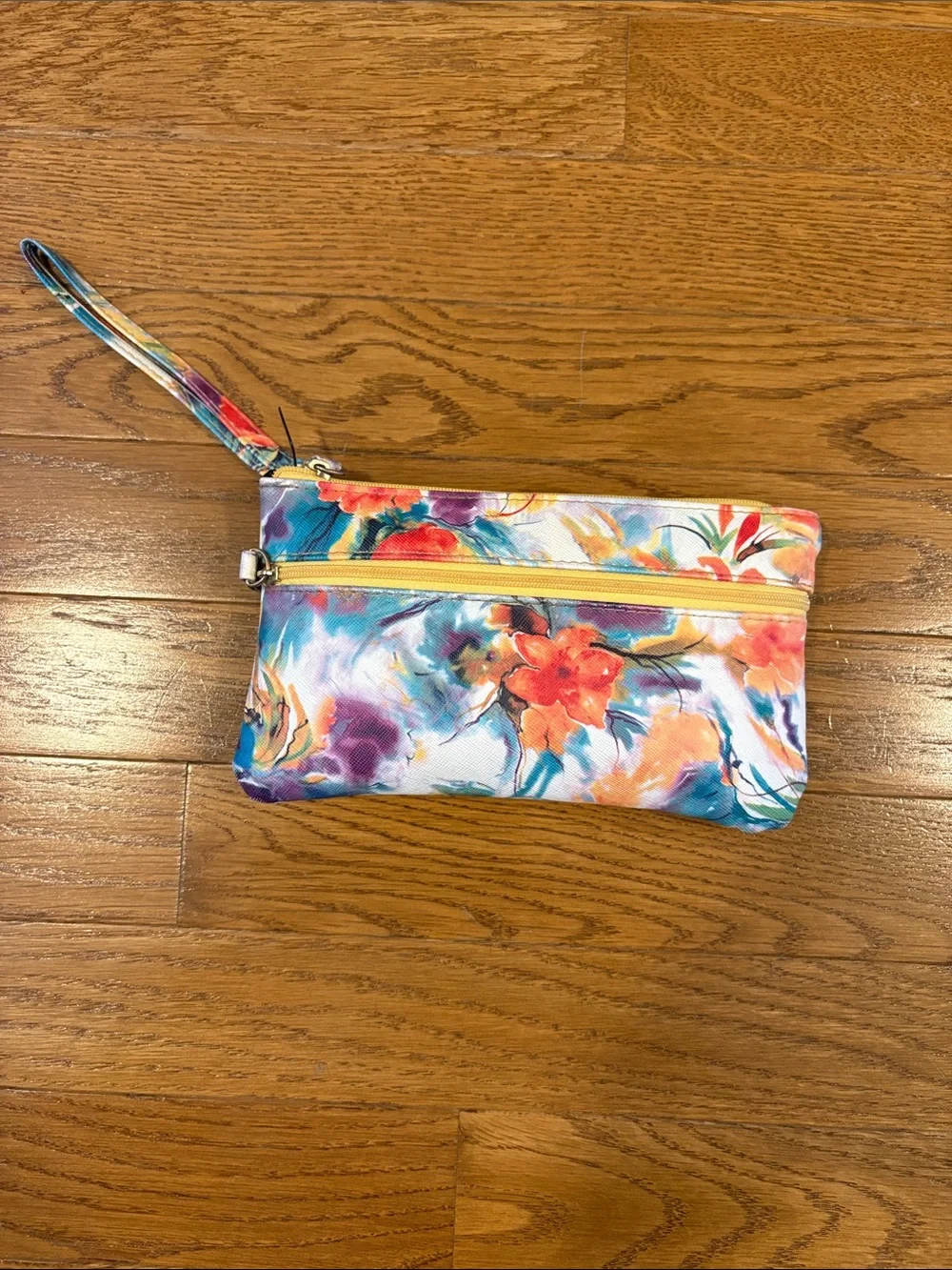 Floral Clutch Wristlet w/ Portable Charger NWOT Never Used In Packaging One Size